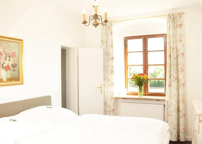 Schloss Otting מלון Otting (Donau-Ries)